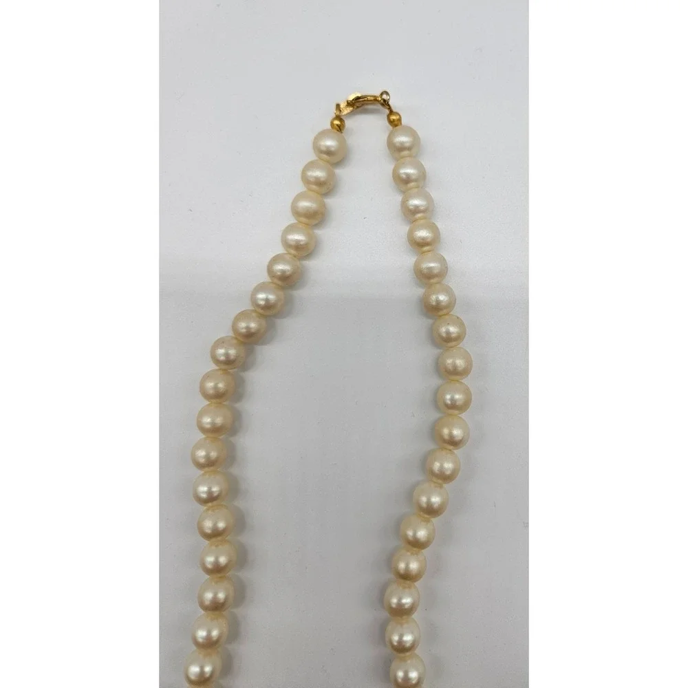 Vintage Japan Faux Pearl Painted Floral Flower‎ Bead 26